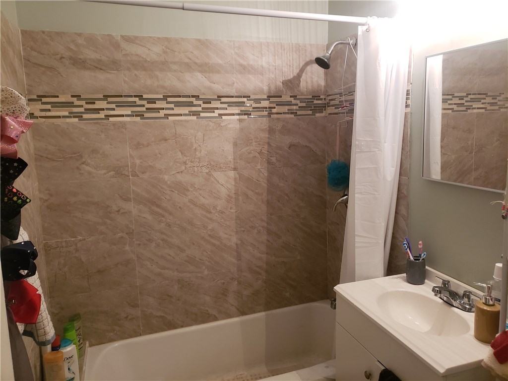 190 Laban Street Providence, RI 02909 - Photo 8 of 15 Gallery Image 8