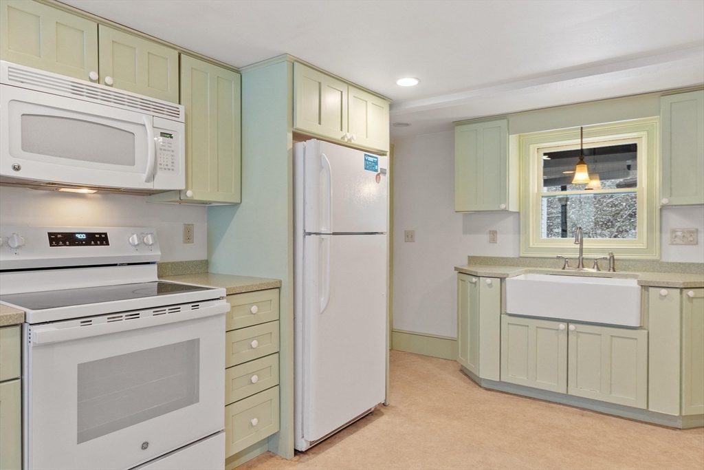 1 Whitney Road Shirley, MA 01464 - Photo 13 of 42