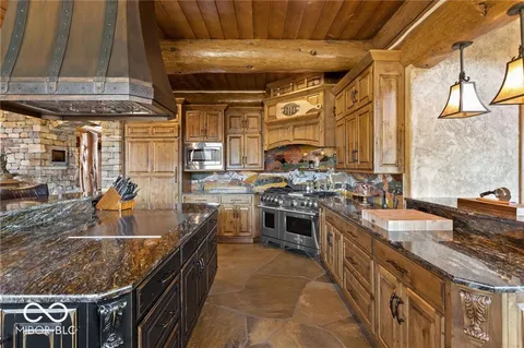 $18,900,000 | 10285 West Youth Camp Road, Columbus, IN 47201