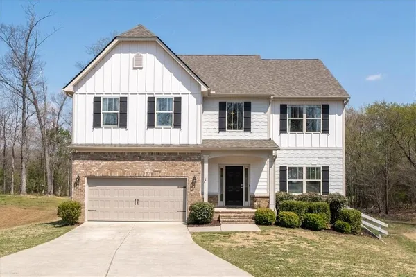 $465,000 | 17 Four Feathers Lane Northeast, Rydal, GA 30171