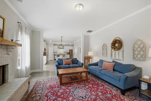 $465,000 | 17 Four Feathers Lane Northeast, Rydal, GA 30171
