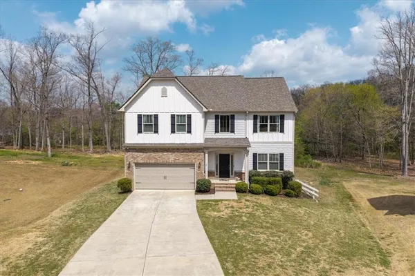 $465,000 | 17 Four Feathers Lane Northeast, Rydal, GA 30171