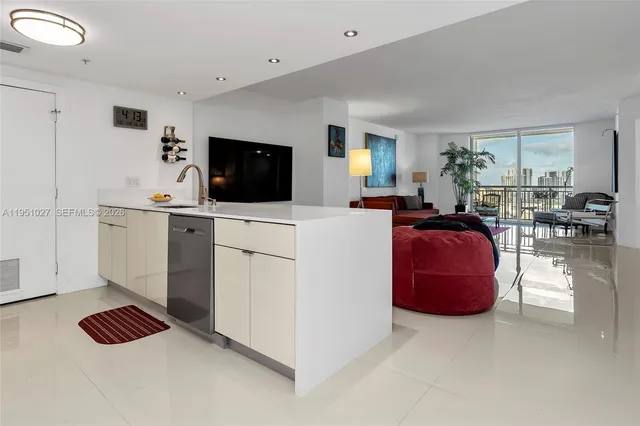 $475,000 | 9055 Southwest 73rd Court, Unit 1205, Miami, FL 33156