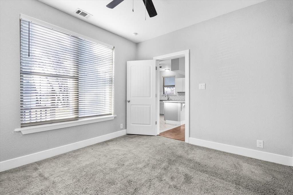 419 West 5th Street Bonham, TX 75418 - Photo 18 of 20