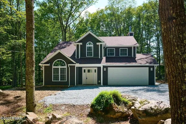 $465,000 | 110 Forest View Drive, Hawley, PA 18428