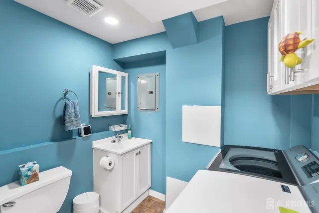 $569,999 | 36 Farmbrook Drive, Old Bridge, NJ 08857