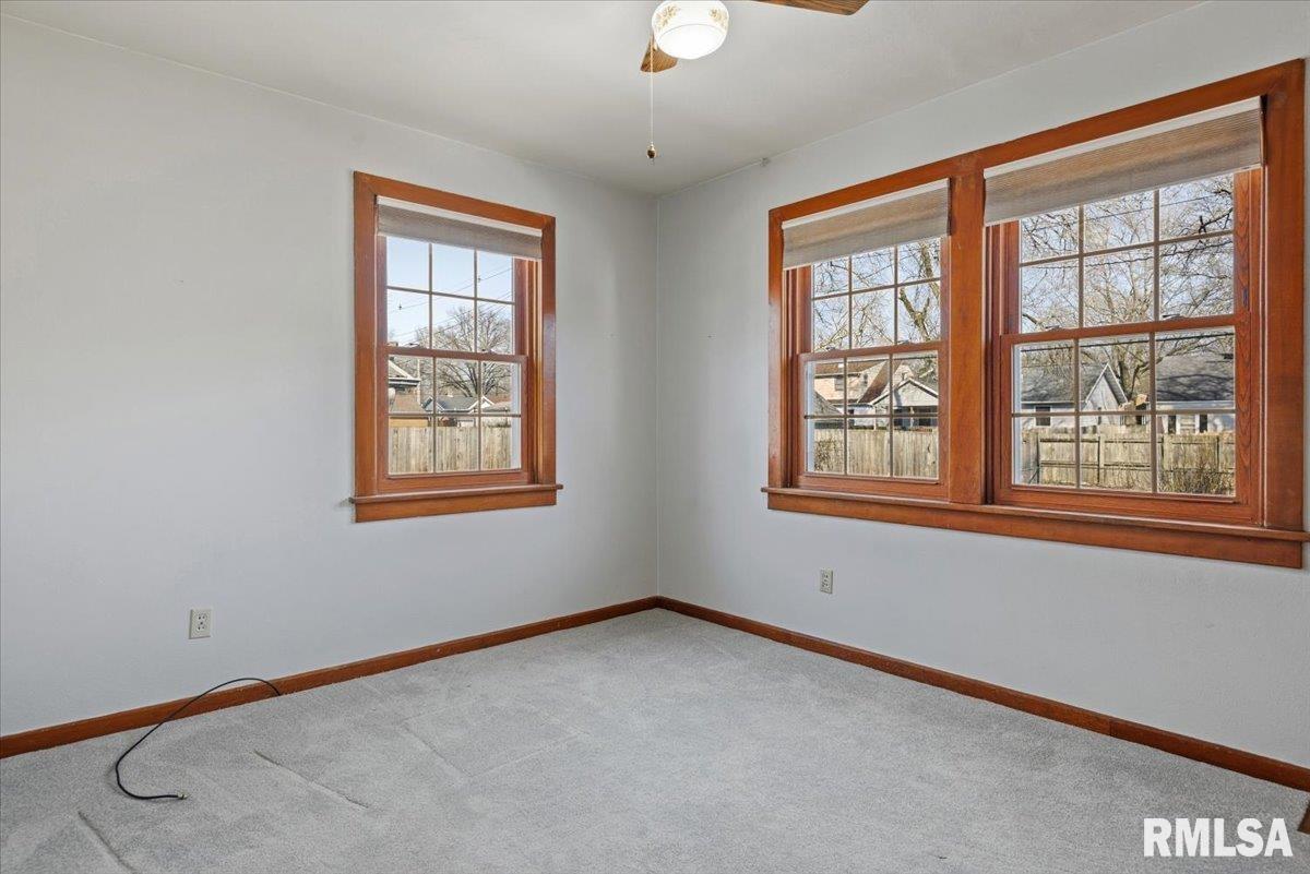 2136 South Whittier Avenue Springfield, IL 62704 - Photo 11 of 40
