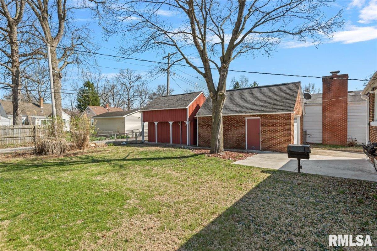 2136 South Whittier Avenue Springfield, IL 62704 - Photo 29 of 40