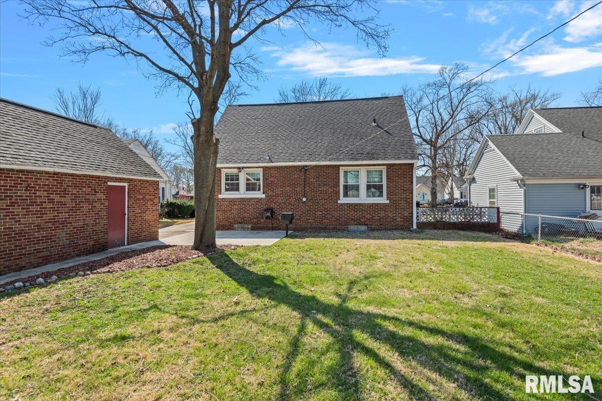 2136 South Whittier Avenue Springfield, IL 62704 - Photo 31 of 40