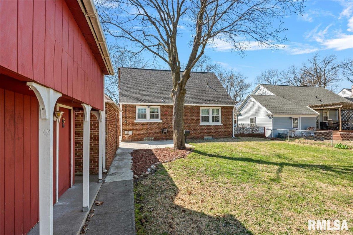 2136 South Whittier Avenue Springfield, IL 62704 - Photo 32 of 40