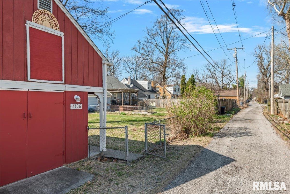 2136 South Whittier Avenue Springfield, IL 62704 - Photo 33 of 40
