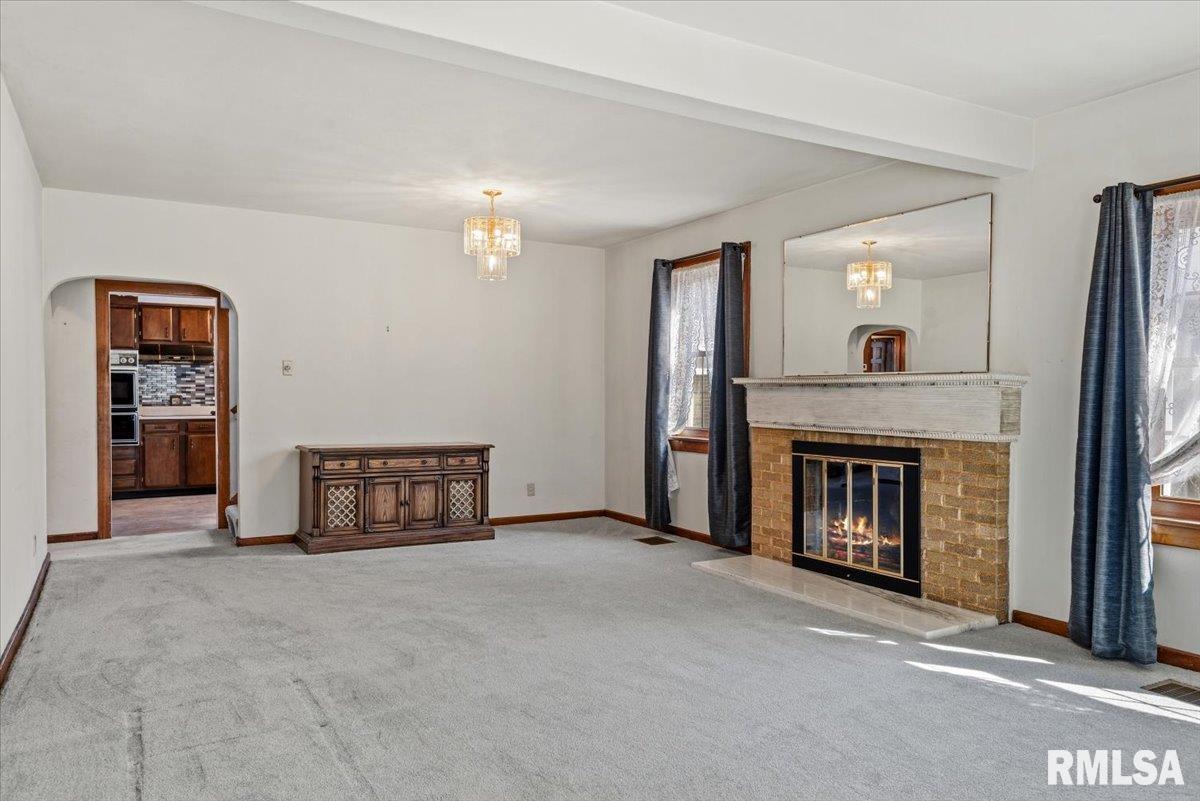 2136 South Whittier Avenue Springfield, IL 62704 - Photo 4 of 40