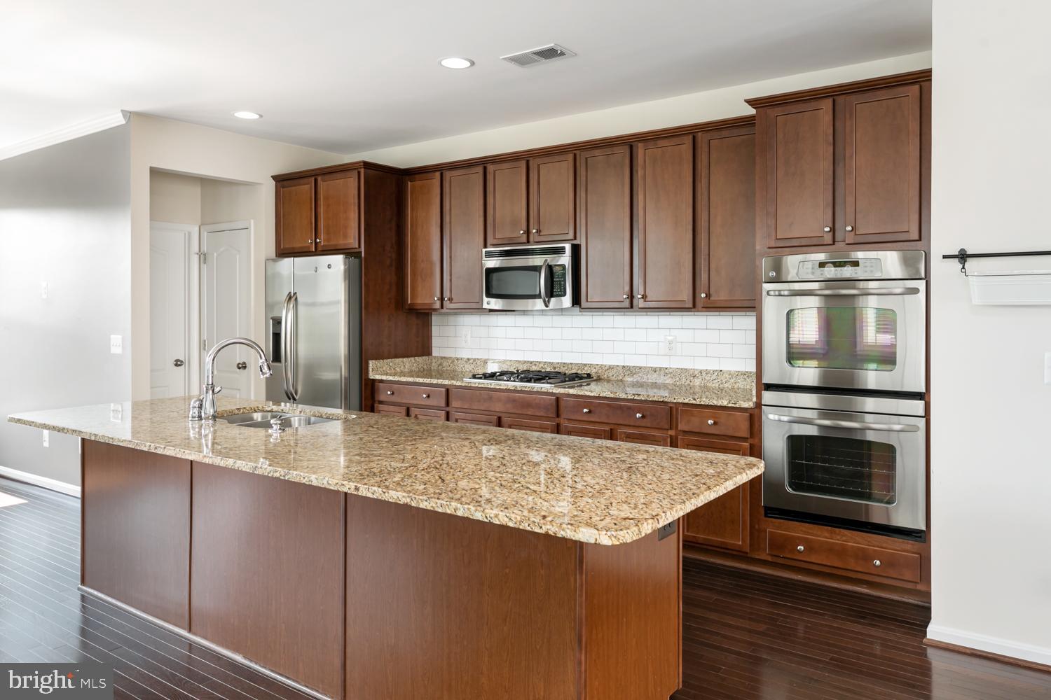 43389 Rickenbacker Square Ashburn, VA 20147 - Photo 13 of 36 Gallery Image 13