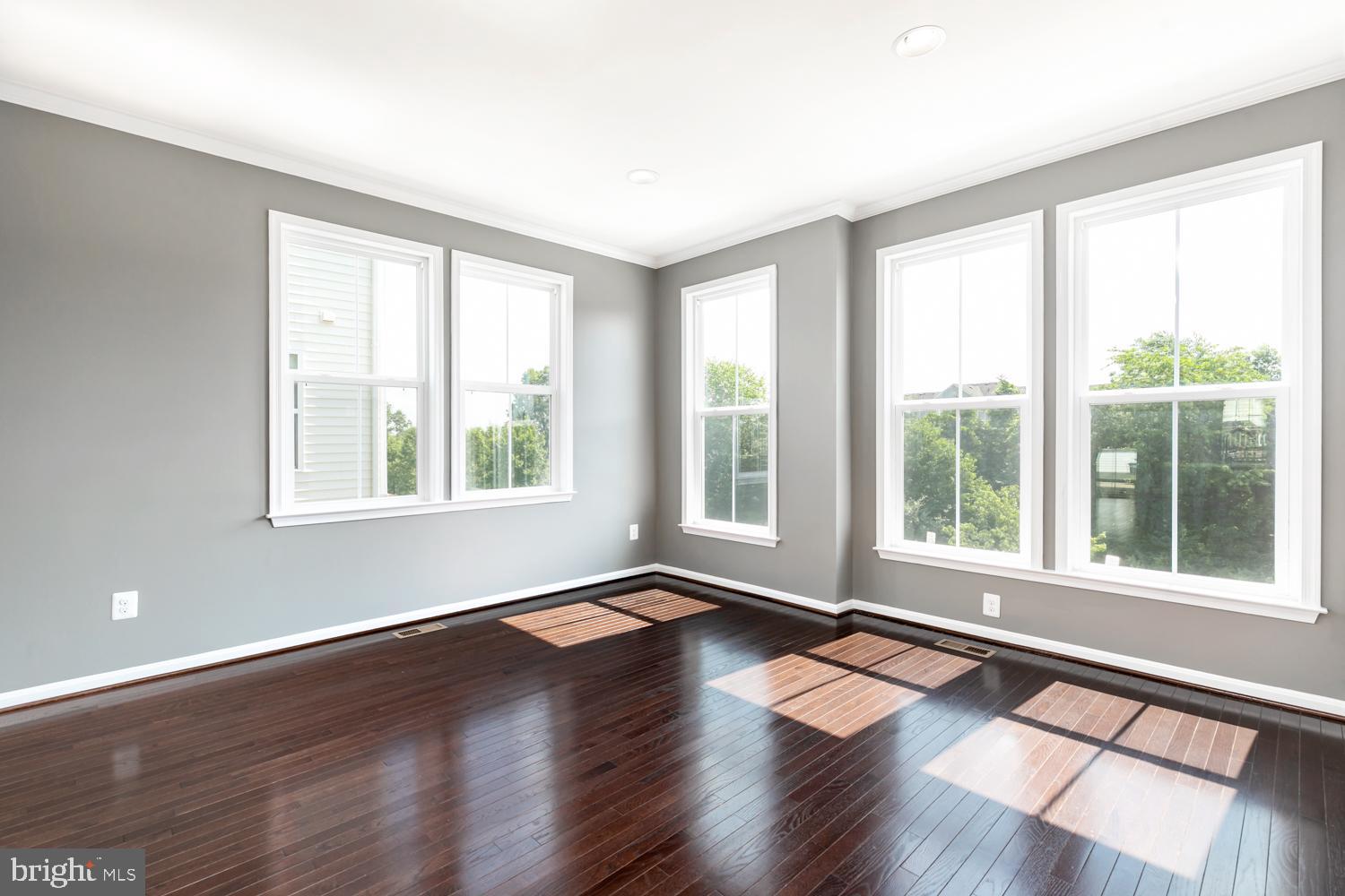 43389 Rickenbacker Square Ashburn, VA 20147 - Photo 16 of 36 Gallery Image 16