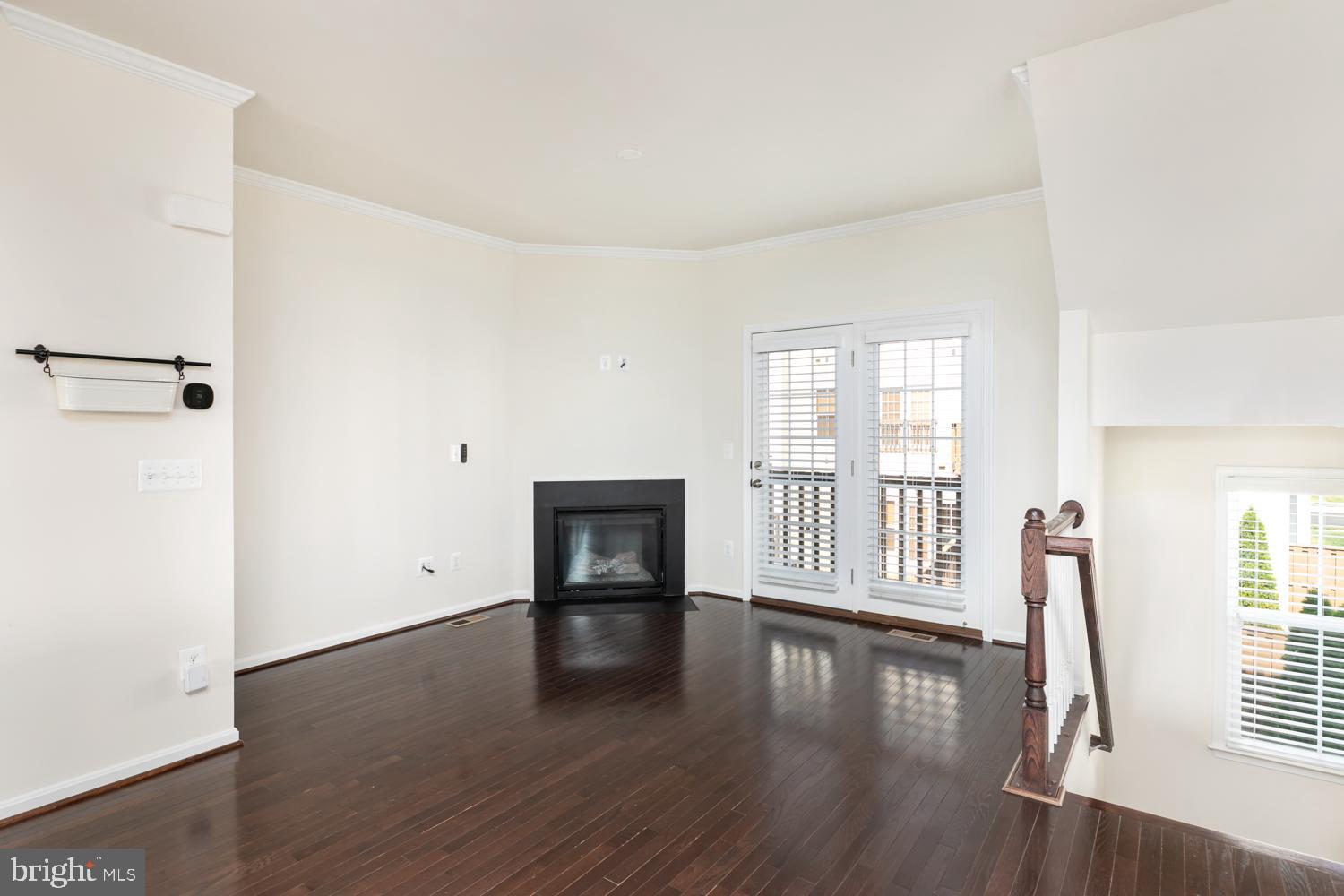 43389 Rickenbacker Square Ashburn, VA 20147 - Photo 19 of 36 Gallery Image 19