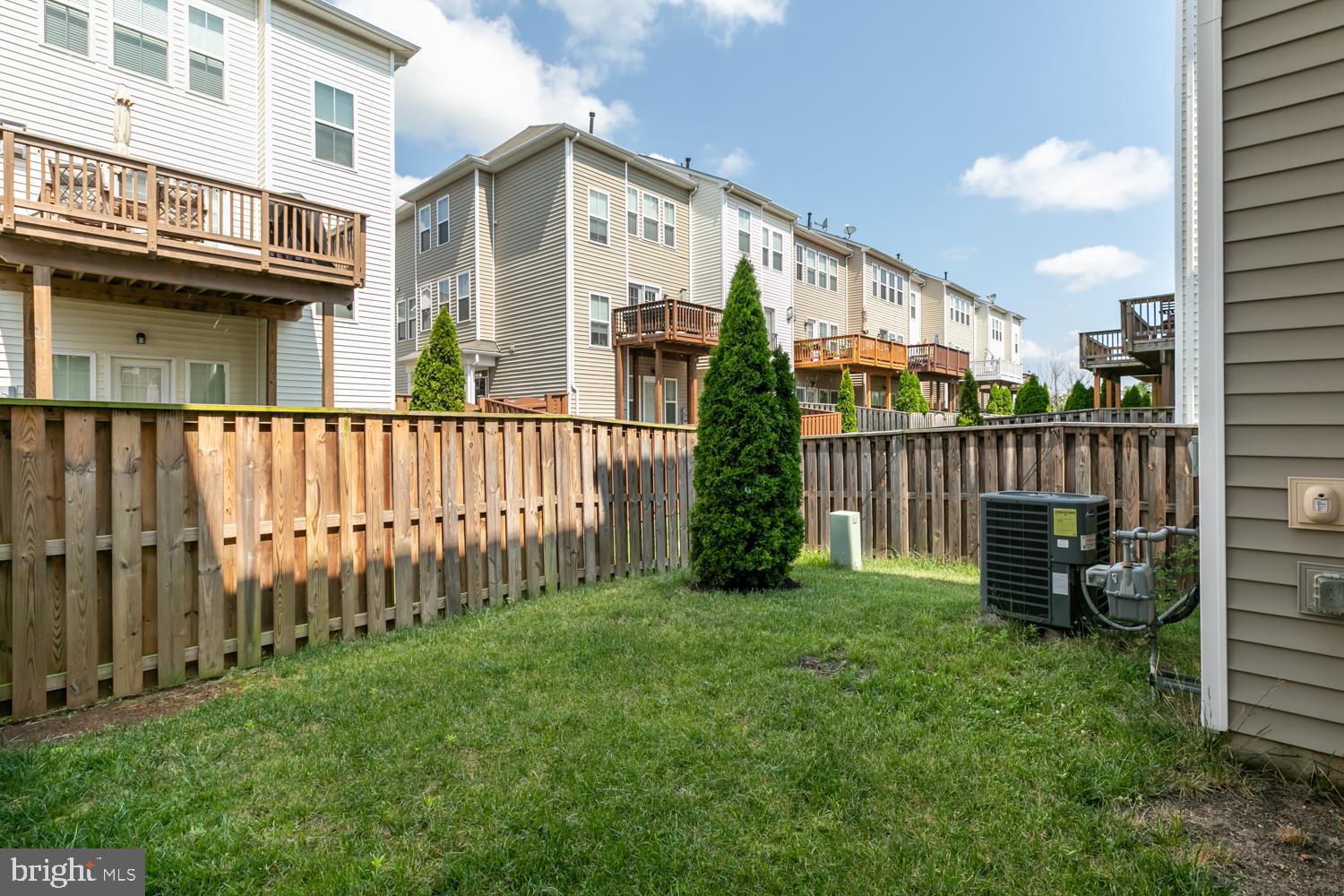 43389 Rickenbacker Square Ashburn, VA 20147 - Photo 34 of 36 Gallery Image 34