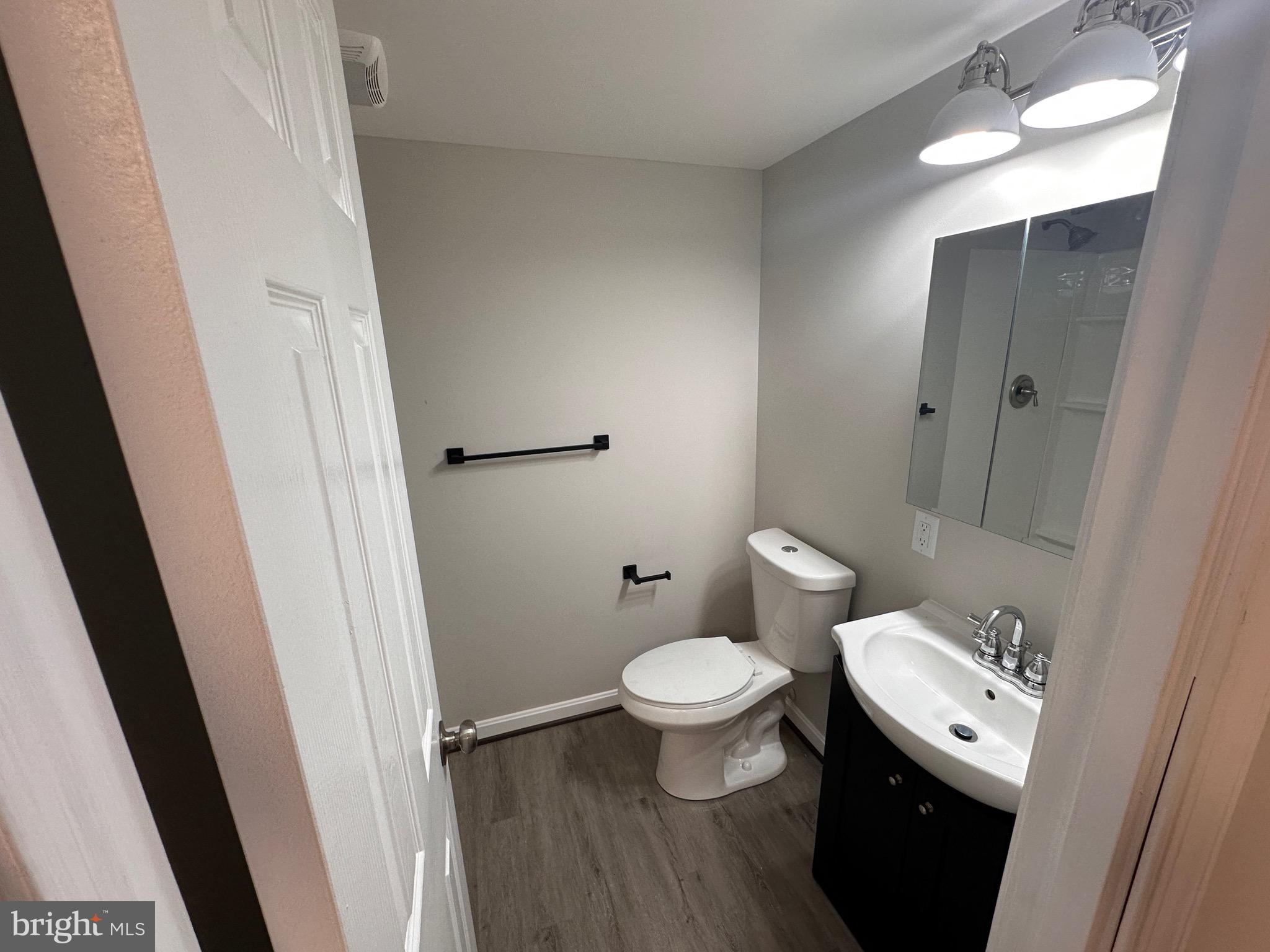 8543 Summit Road Pasadena, MD 21122 - Photo 29 of 37 Basement full bathroom #2