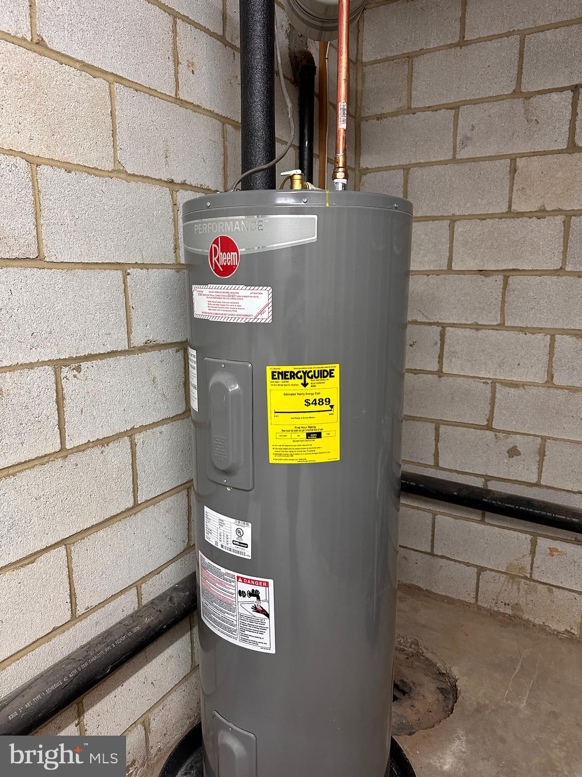 8543 Summit Road Pasadena, MD 21122 - Photo 34 of 37 Water heater (Installed 2024) NEW