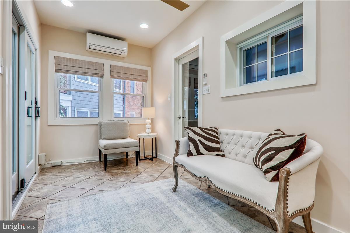 4338 River Road Northwest Washington, DC 20016 - Photo 16 of 58 Sunroom