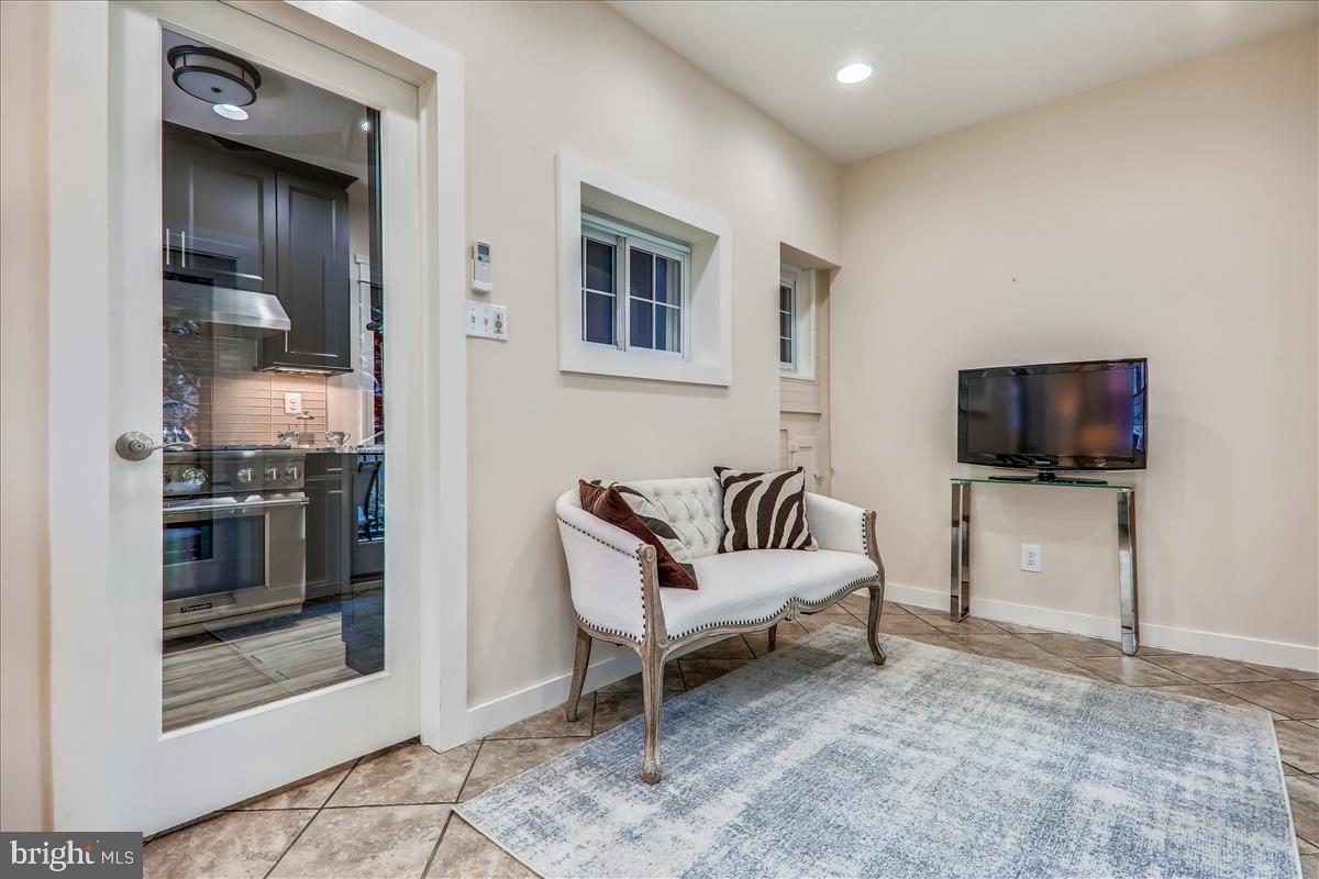 4338 River Road Northwest Washington, DC 20016 - Photo 17 of 58 Gallery Image 17