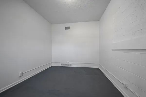 $1,650 | 105 College Street, Burns, TN 37029