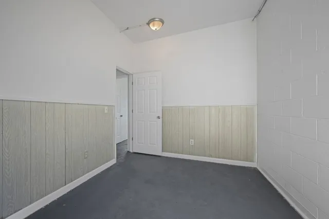 $1,650 | 105 College Street, Burns, TN 37029