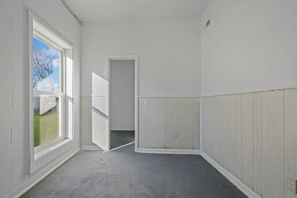 $1,650 | 105 College Street, Burns, TN 37029