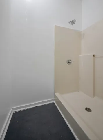 $1,650 | 105 College Street, Burns, TN 37029