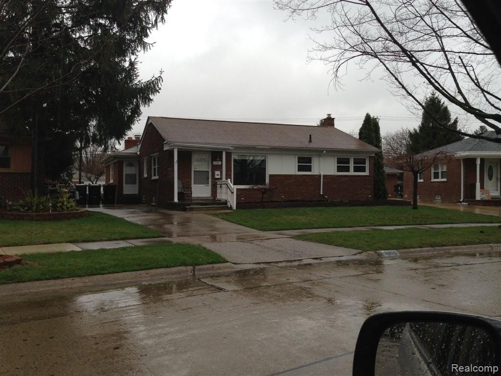 3665 South Longmeadow Road Trenton, MI 48183 - Photo 1 of 11 009.JPG
