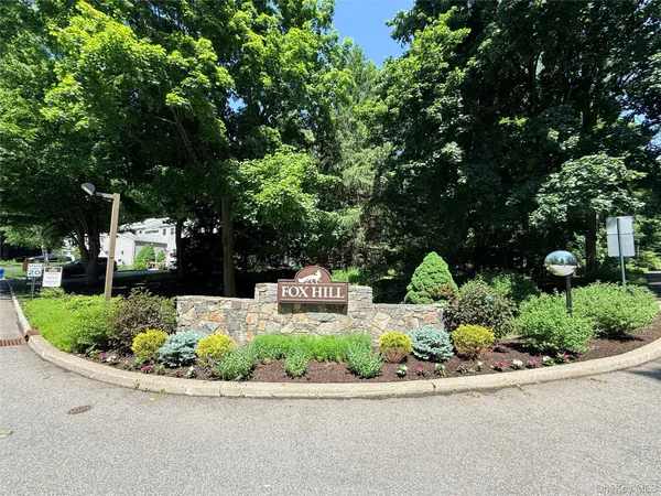 $695,000 | 31 Saddle Trail, Unit 5, Ossining, NY 10562