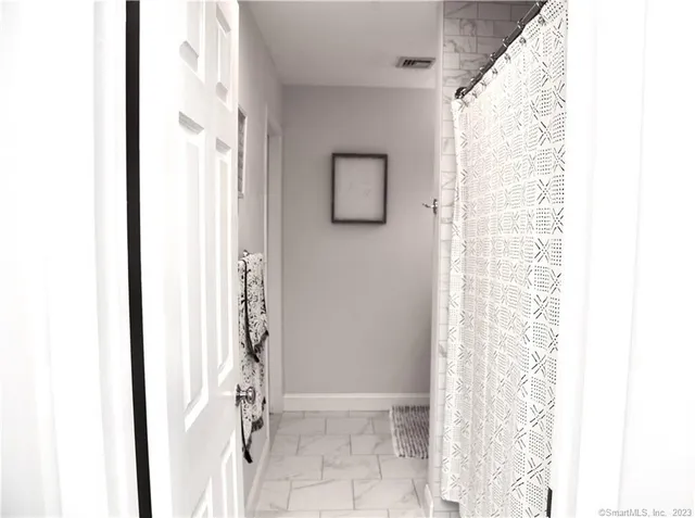 $400,000 | 3 Lakeview Drive, Unit 3, Branford, CT 06405