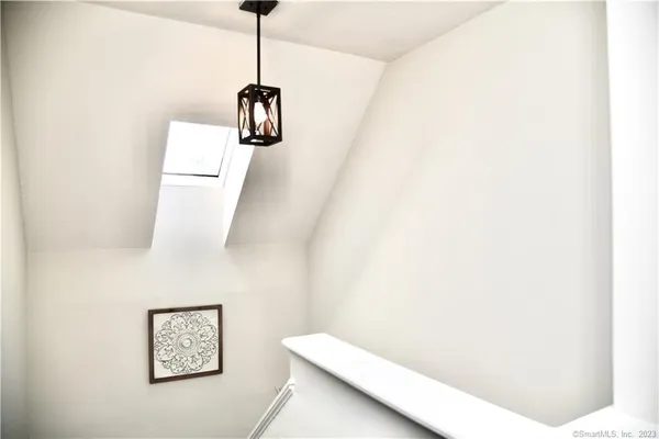 $400,000 | 3 Lakeview Drive, Unit 3, Branford, CT 06405