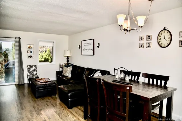 $400,000 | 3 Lakeview Drive, Unit 3, Branford, CT 06405