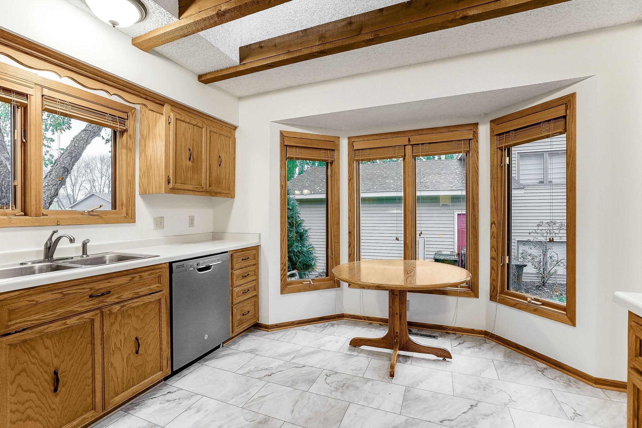4291 Sunrise Road Eagan, MN 55122 - Photo 4 of 28 Gallery Image 4