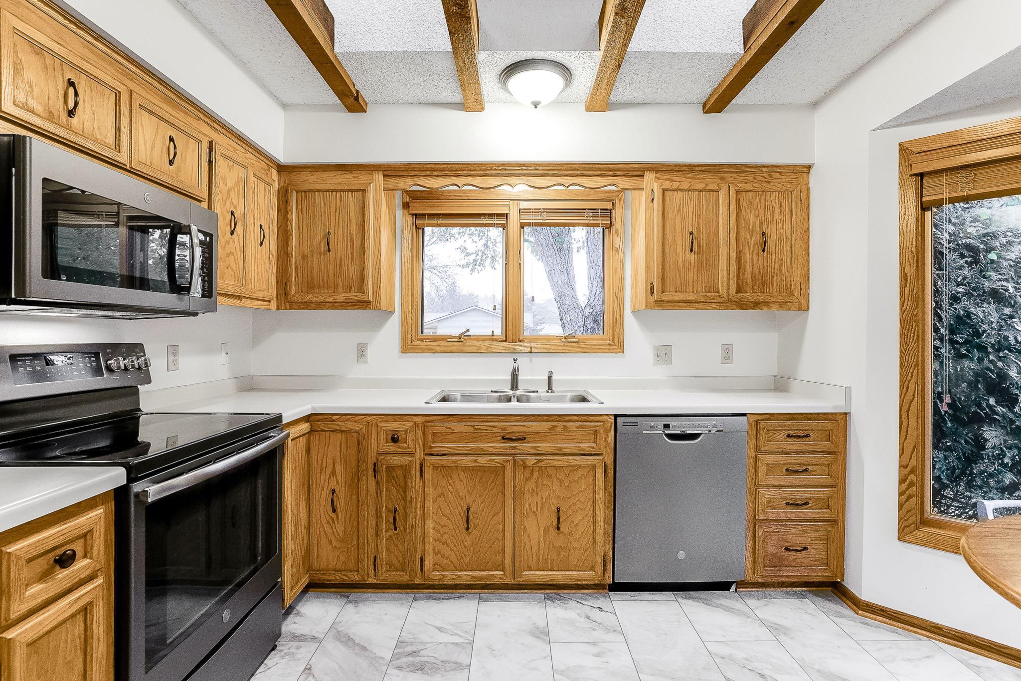 4291 Sunrise Road Eagan, MN 55122 - Photo 5 of 28 Gallery Image 5