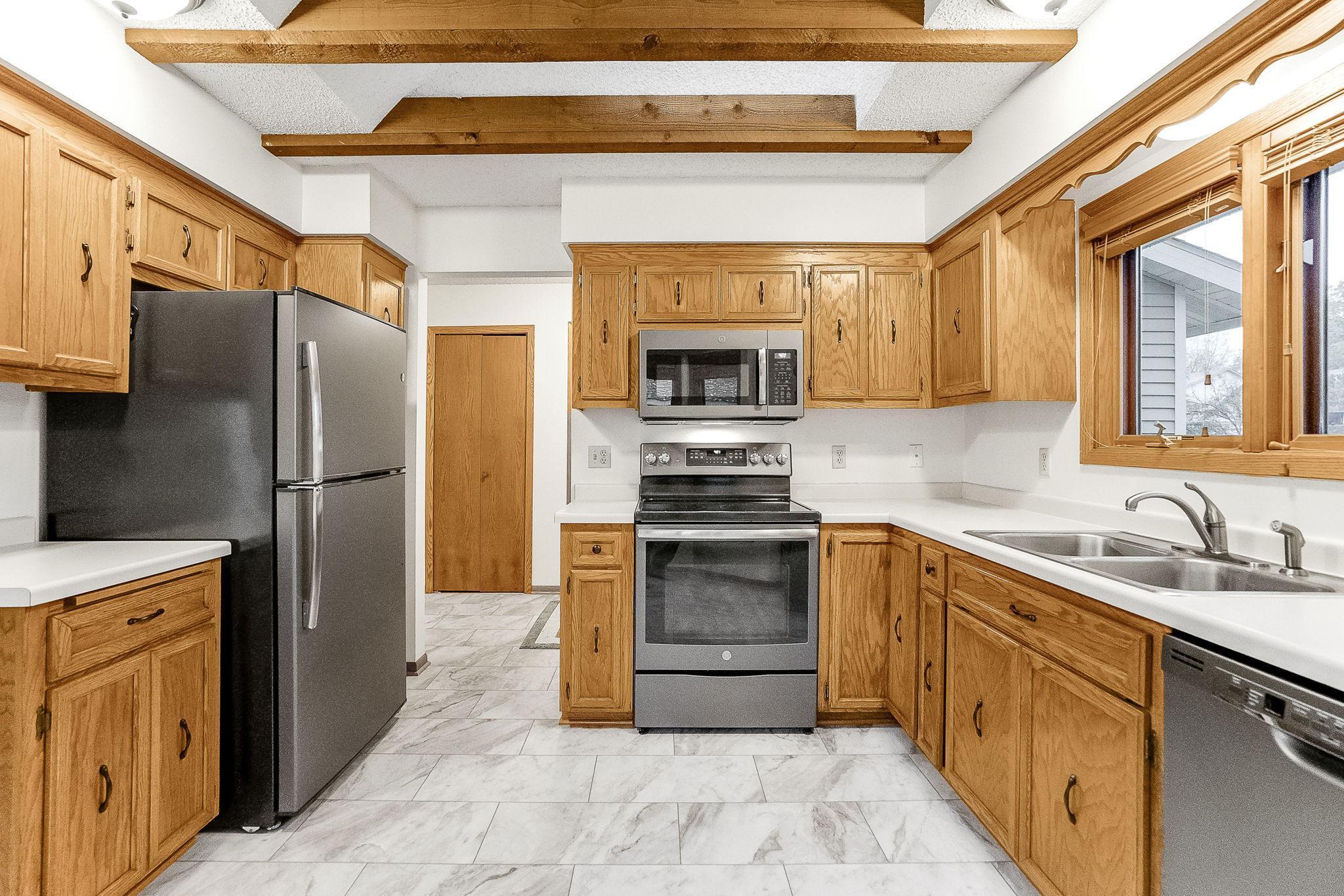 4291 Sunrise Road Eagan, MN 55122 - Photo 7 of 28 Gallery Image 7