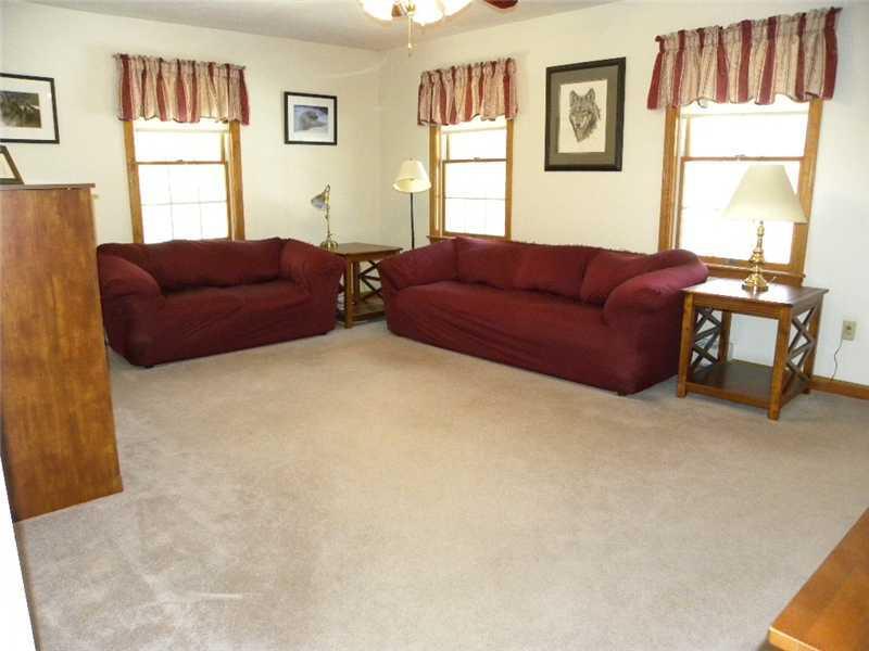 201 Marsh Road Sabattus, ME 04280 - Photo 4 of 23 Living Room.
