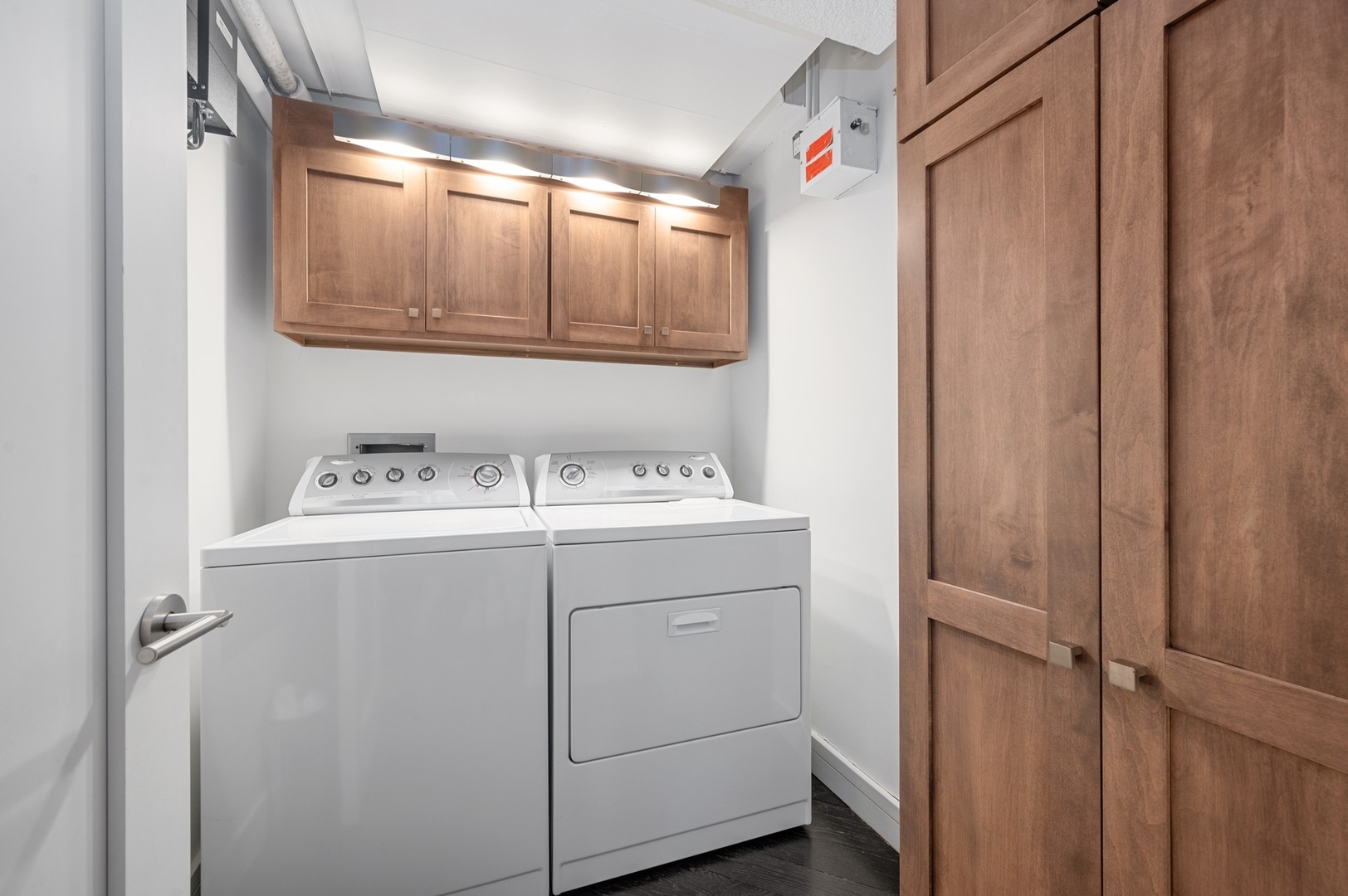 132 East Delaware Place, Unit 5303 Chicago, IL 60611 - Photo 15 of 17