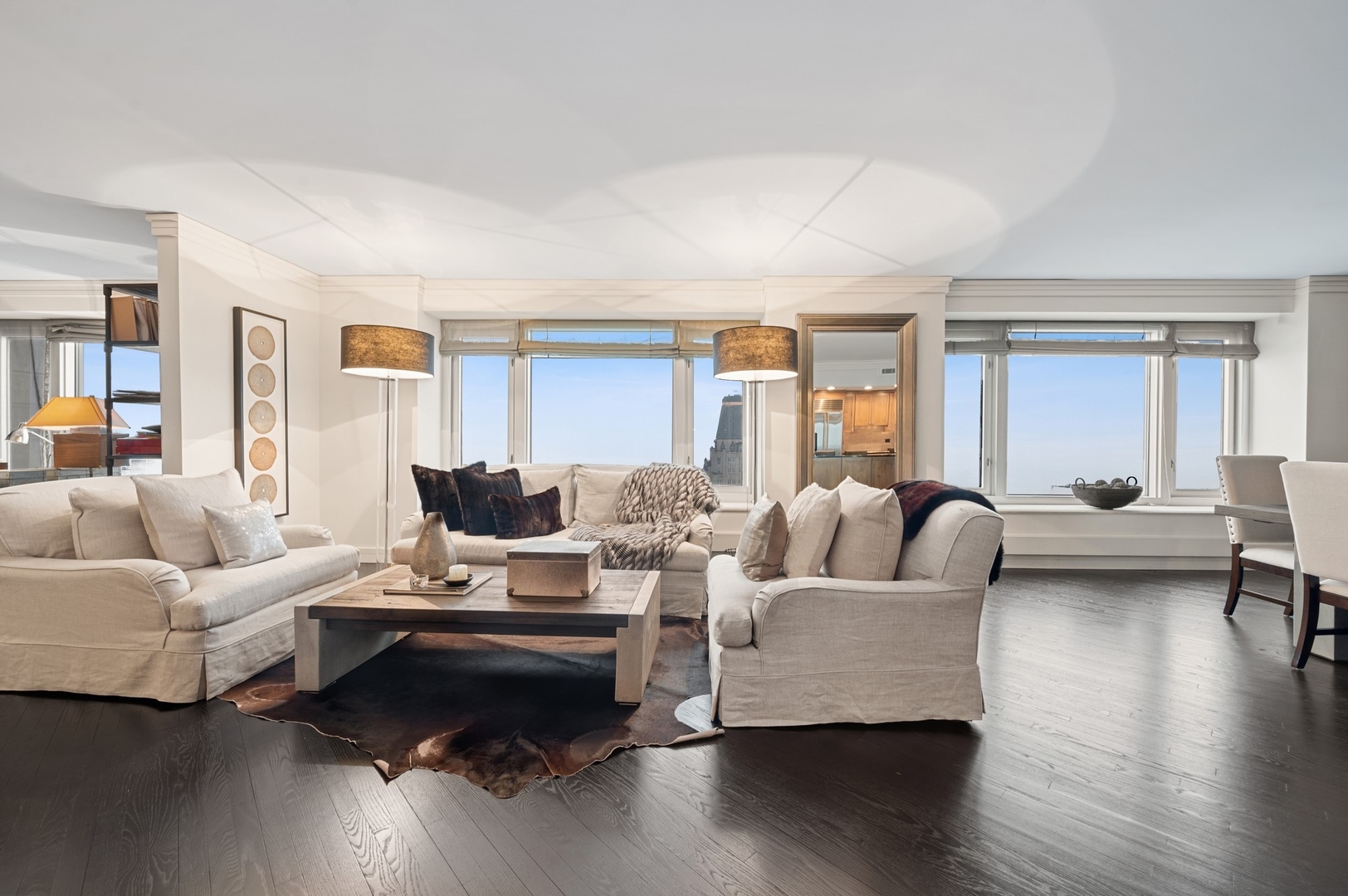 132 East Delaware Place, Unit 5303 Chicago, IL 60611 - Photo 5 of 17