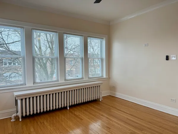 $2,200 | 2125 Wesley Avenue, Unit 2, Berwyn, IL 60402