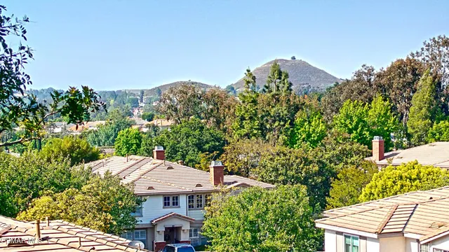 $695,000 | 722 Blue Oak Avenue, Newbury Park, CA 91320