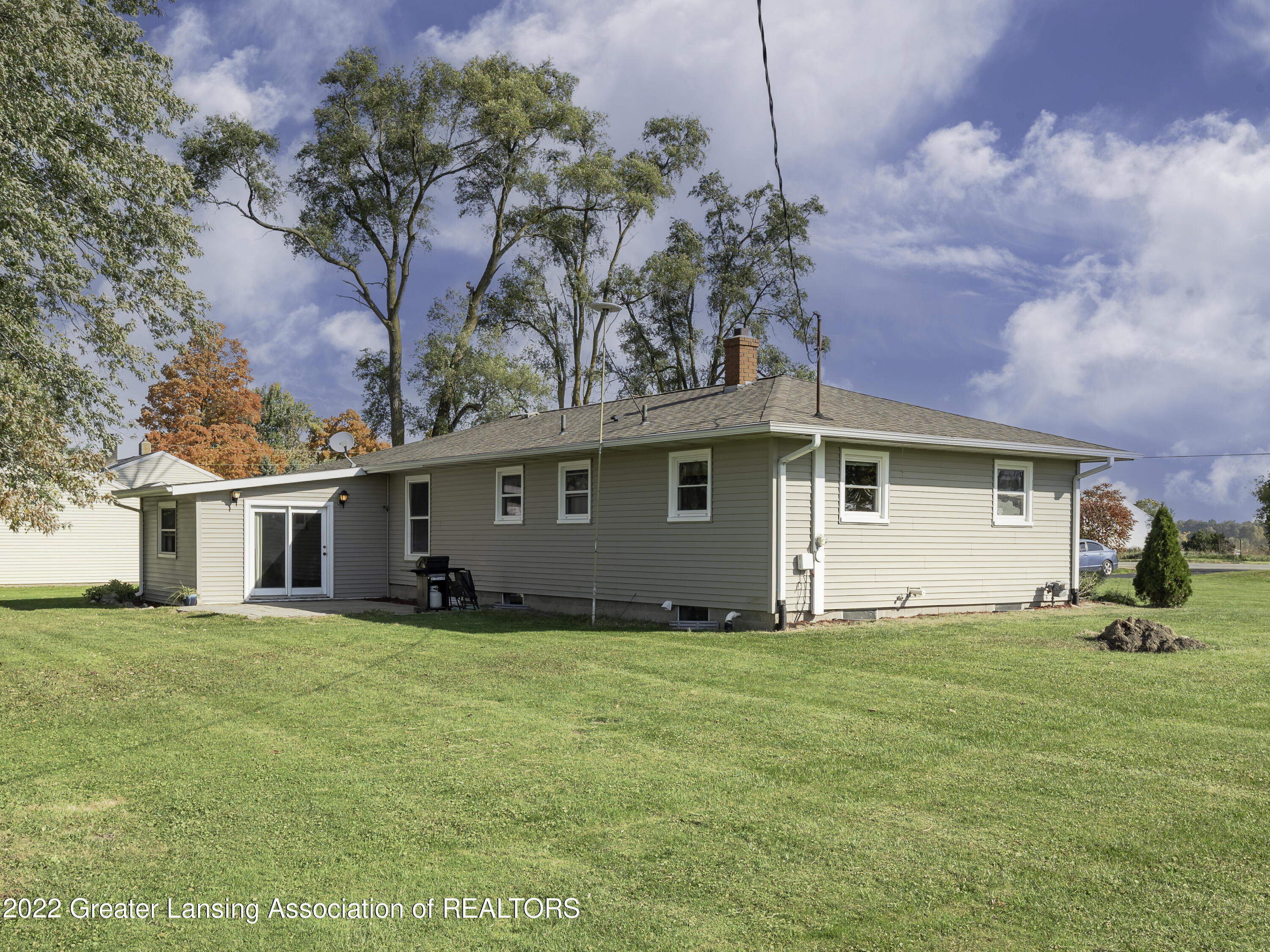 8863 North Hartel Road Grand Ledge, MI 48837 - Photo 16 of 26 8863_Hartel_Rd_079-HDR-Edit