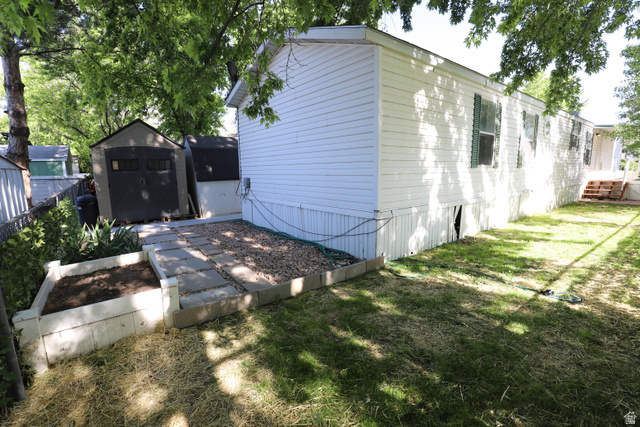 247 Hidden Drive Sandy, UT 84070 - Photo 3 of 19