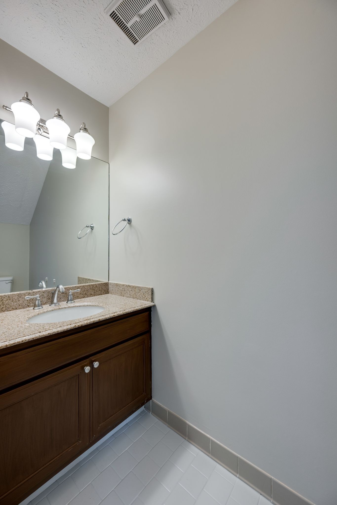 1502 Lewis Road Madison, TN 37115 - Photo 8 of 25