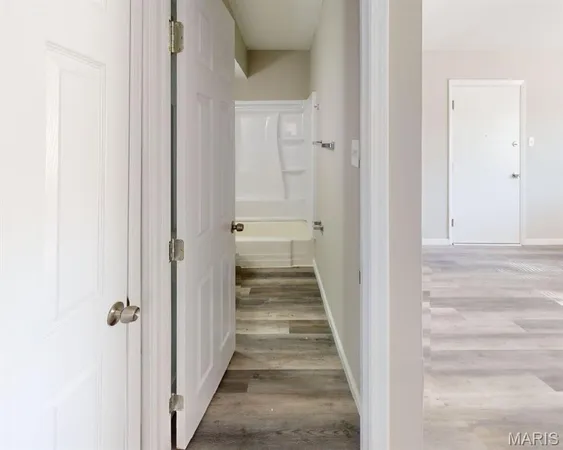 $2,375,000 | 4 Bruce Drive, Florissant, MO 63031