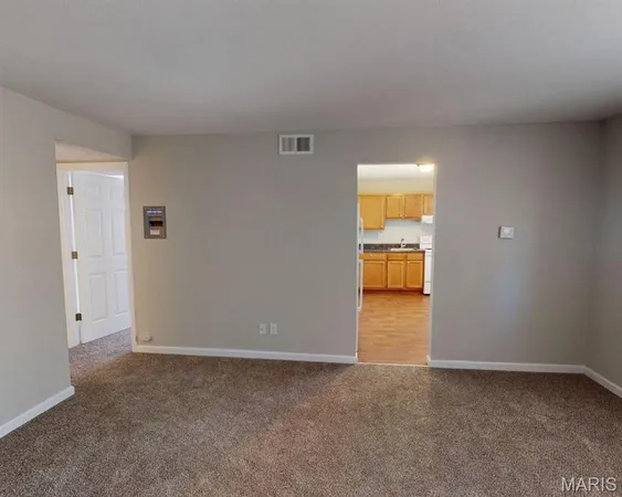 $2,375,000 | 4 Bruce Drive, Florissant, MO 63031