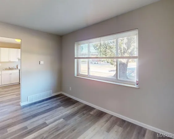 $2,375,000 | 4 Bruce Drive, Florissant, MO 63031