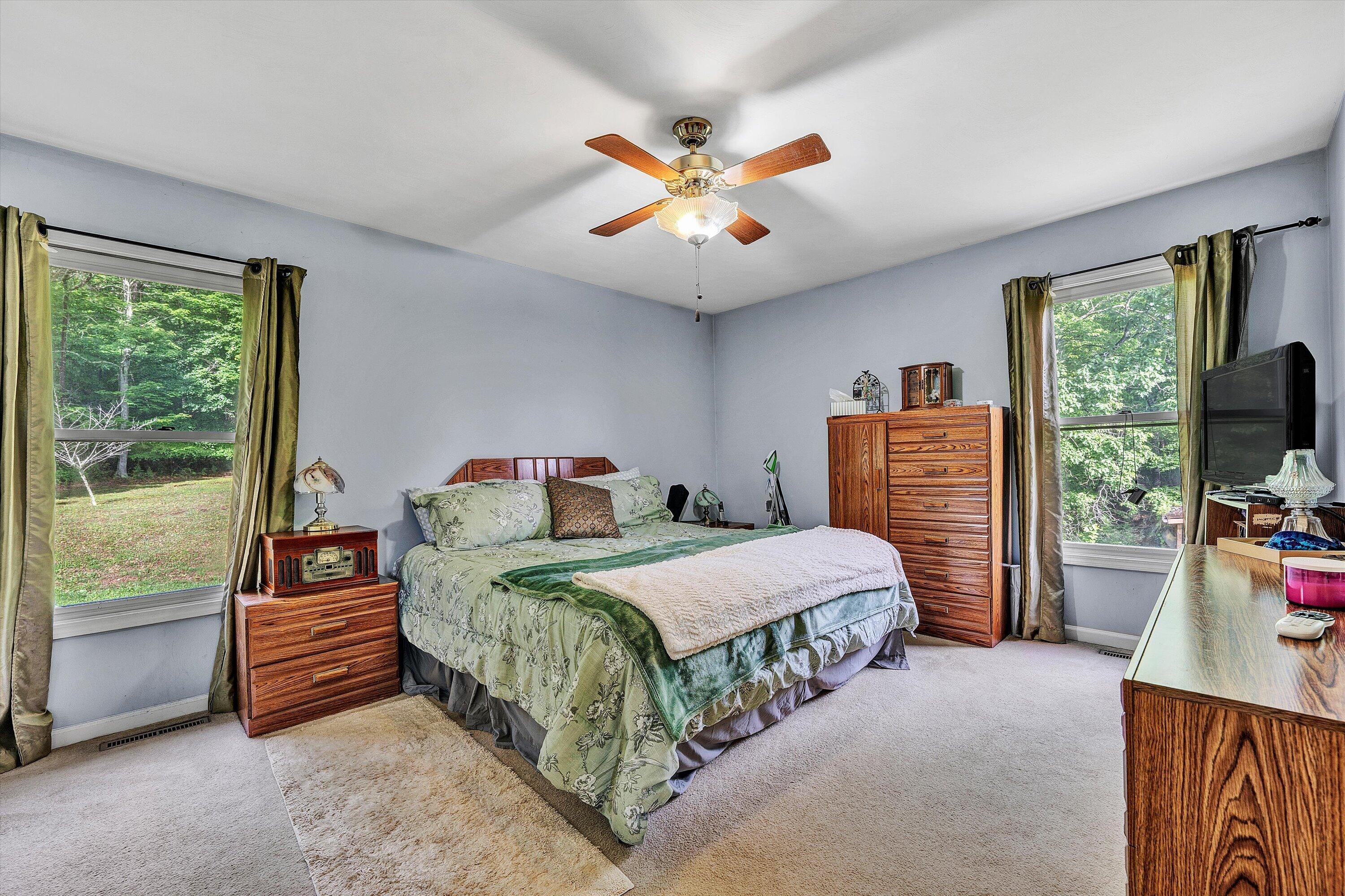 1550 Vernon Lane Blue Ridge, VA 24064 - Photo 22 of 45 22-SGP-00952