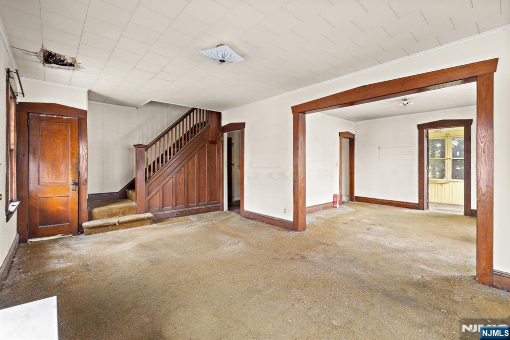 520 Rutherford Avenue Lyndhurst, NJ 07071 - Photo 4 of 11