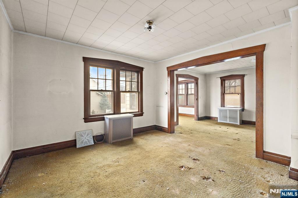 520 Rutherford Avenue Lyndhurst, NJ 07071 - Photo 5 of 11